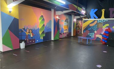 Se Alquila | Edificio Comercial - Local | Calle Uruguay