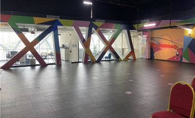 Se Alquila | Edificio Comercial - Local | Calle Uruguay