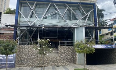 Se Alquila | Edificio Comercial - Local | Calle Uruguay