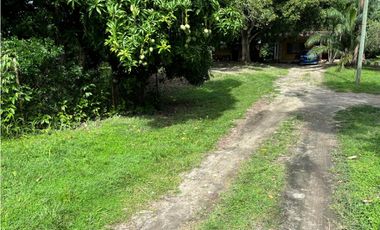 Terreno con dos casas en venta en Coronado, Nueva Gorgona