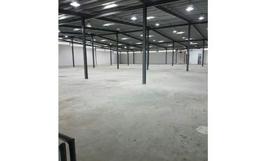 BODEGA GALERA LLANO BONITO / 2700M / 2 NIVELES /  2 ELEVADORES