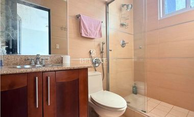 VENTA DE APARTAMENTO AMOBLADO EN PUNTA PACIFICA, PH OCEAN DRIVE (6)