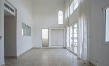 Remate de apartamento tipo townhouses Cocolí, Tucan Country Club