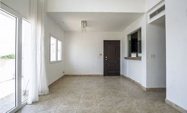 Remate de apartamento tipo townhouses Cocolí, Tucan Country Club