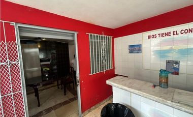 URBANIZACION SAN FERNANDO EN JUEAN DIAZ  / 1200M / GALERA CON CASA
