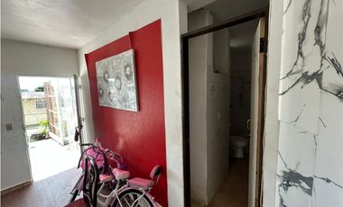 URBANIZACION SAN FERNANDO EN JUEAN DIAZ  / 1200M / GALERA CON CASA