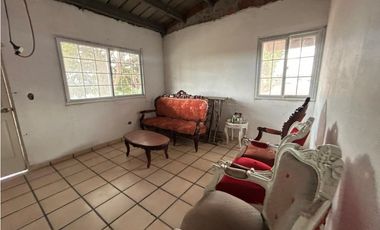 URBANIZACION SAN FERNANDO EN JUEAN DIAZ  / 1200M / GALERA CON CASA