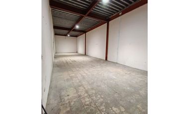 Alquilo | Galera | Av. justo Arosemena ( CALIDONIA )