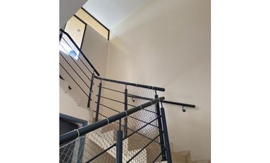 CASA EN LAS CUMBRES / PH VISTAS DEL LAGO / 340M / 2 NIVELES