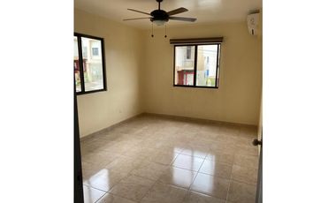 CASA EN LAS CUMBRES / PH VISTAS DEL LAGO / 340M / 2 NIVELES