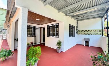 VENTA CASA BETANIA 250M2 AMOBLADA CV