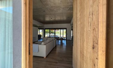 CASA A ESTRENAR - ECUESTRE - COSTA ESMERALDA