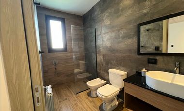 CASA A ESTRENAR - ECUESTRE - COSTA ESMERALDA