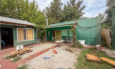 CASA 2 AMBIENTES CON QUINCHO Y PILETA. BATAN.