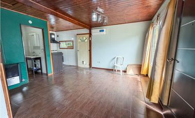 CASA 2 AMBIENTES CON QUINCHO Y PILETA. BATAN.