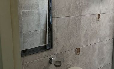 Casa con pileta. 3 habitaciones. 3 baños. Capital