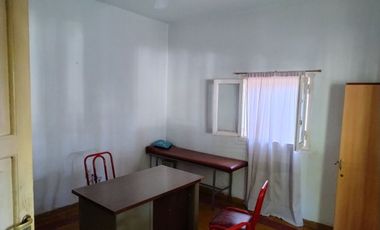 Casa sobre Terreno de 2129 m2. Rivadavia