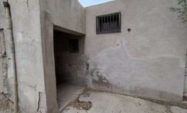 Casa sobre Terreno de 2129 m2. Rivadavia