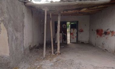 Casa sobre Terreno de 2129 m2. Rivadavia