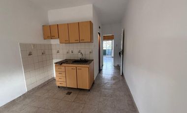 DEPARTAMENTO 2 AMBIENTES ALQUILER SAN JUSTO BALCON