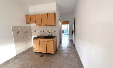 DEPARTAMENTO 2 AMBIENTES ALQUILER SAN JUSTO BALCON