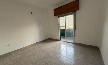 DEPARTAMENTO 2 AMBIENTES ALQUILER SAN JUSTO BALCON