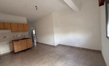 DEPARTAMENTO 2 AMBIENTES ALQUILER SAN JUSTO BALCON