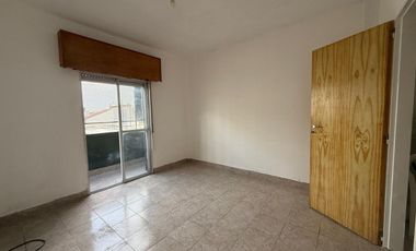 DEPARTAMENTO 2 AMBIENTES ALQUILER SAN JUSTO BALCON