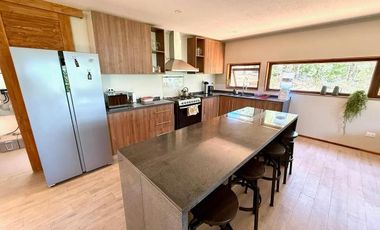 Pichilemu Condominio - NUEVA - PRECIOSA/Bosque y Surf 240 m2 y 5.000 terreno - Casa - Venta