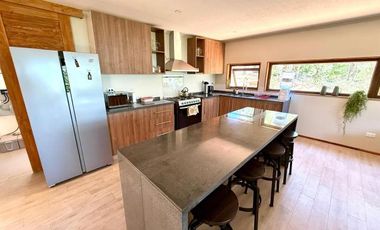 Pichilemu Condominio - NUEVA - PRECIOSA/Bosque y Surf 240 m2 y 5.000 terreno - Casa - Venta