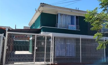 Casa en Arriendo en AVDA. LOMAS DE MIRASUR con VOLCÁN OSORNO