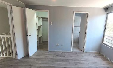 Casa en Arriendo en AVDA. LOMAS DE MIRASUR con VOLCÁN OSORNO