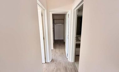 SE VENDE SEMIPISO DE 4 DORM EN AMARRAS CENTER