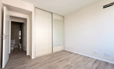 SE VENDE SEMIPISO DE 4 DORM EN AMARRAS CENTER