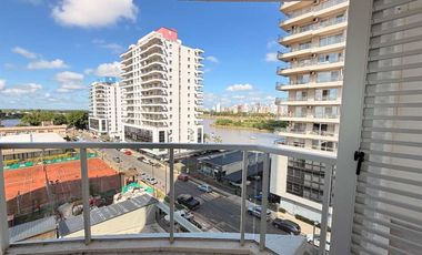 SE VENDE SEMIPISO DE 4 DORM EN AMARRAS CENTER