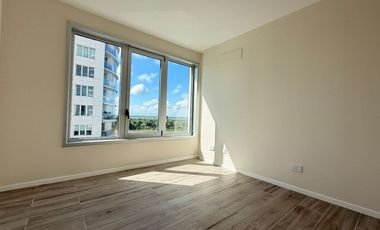 SE VENDE SEMIPISO DE 4 DORM EN AMARRAS CENTER