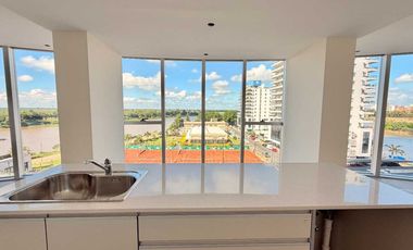 SE VENDE SEMIPISO DE 4 DORM EN AMARRAS CENTER