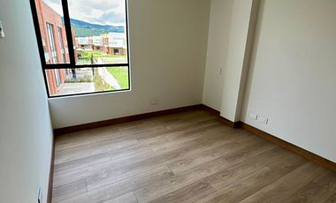 Cajicá, Hermosa Casa en Club House