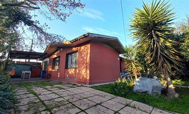 Casa en Venta en AVENIDA MACUL CON AVENIDA DR. AMADOR NEGHME RODRIGUEZ