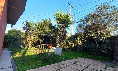 Casa en Venta en AVENIDA MACUL CON AVENIDA DR. AMADOR NEGHME RODRIGUEZ