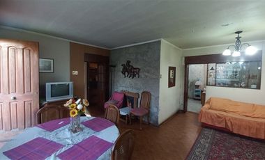 Casa en Venta en AVENIDA MACUL CON AVENIDA DR. AMADOR NEGHME RODRIGUEZ