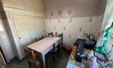 VENTA DE CASA 3 AMB QUILMES