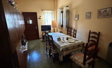 VENTA DE CASA 3 AMB QUILMES