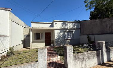 VENTA DE CASA 3 AMB QUILMES