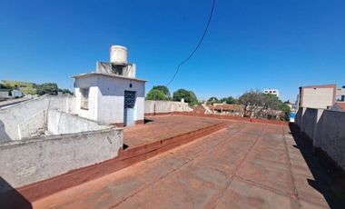 VENTA CASA QUILMES 3 AMB. C/LOCALES EN BLOCK
