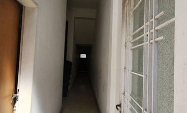 VENTA CASA QUILMES 3 AMB. C/LOCALES EN BLOCK