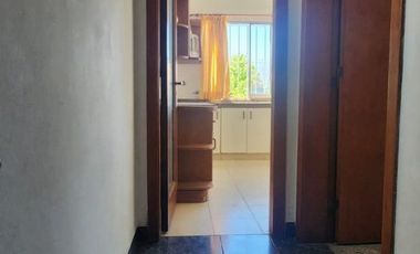 VENTA CASA QUILMES 3 AMB. C/LOCALES EN BLOCK