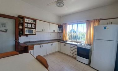 VENTA CASA QUILMES 3 AMB. C/LOCALES EN BLOCK