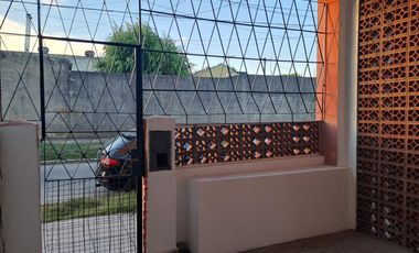 Aldo Bonzi-Alquiler-PH 4 ambientes