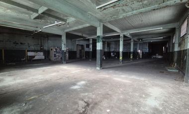 Galpón - Depósito  de 1200 m2. en Avelladeda - VENTA - ALQUILER